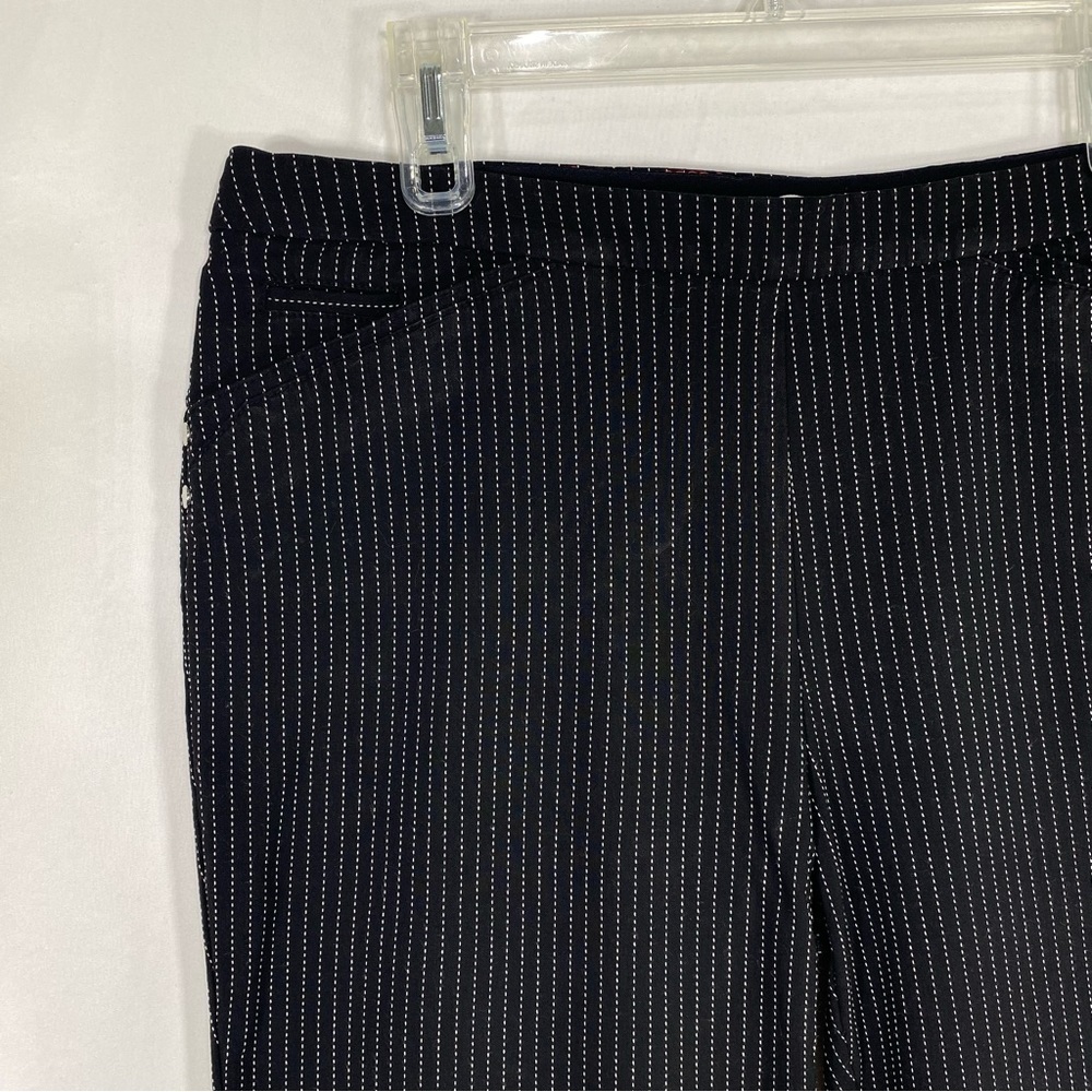 Charter Club Women’s Slim Leg Dashed Pinstripe Pull-On Stretch Pants - Picture 4 of 7